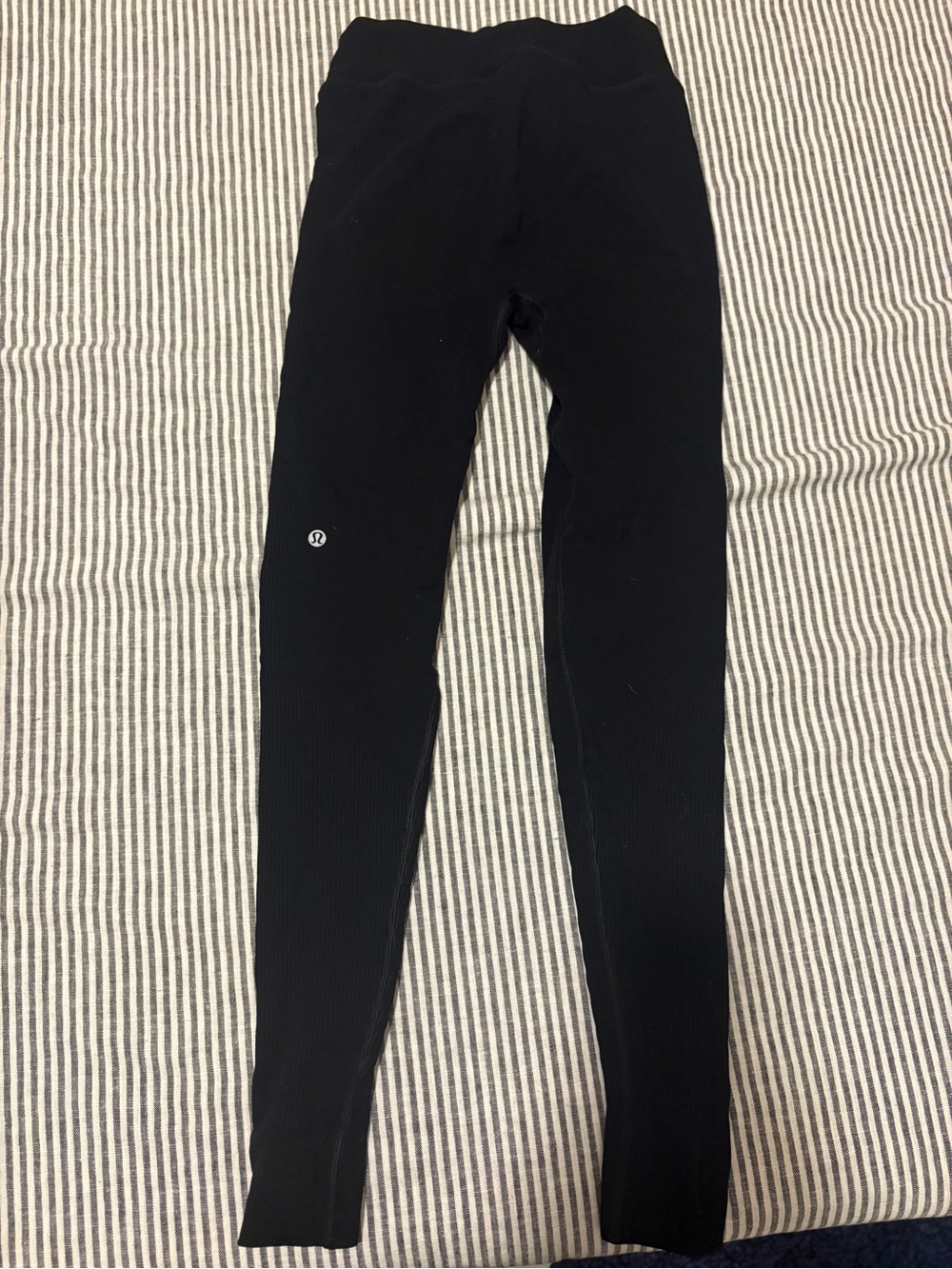 lululemon athletica Black keep the heat Performance tighters.